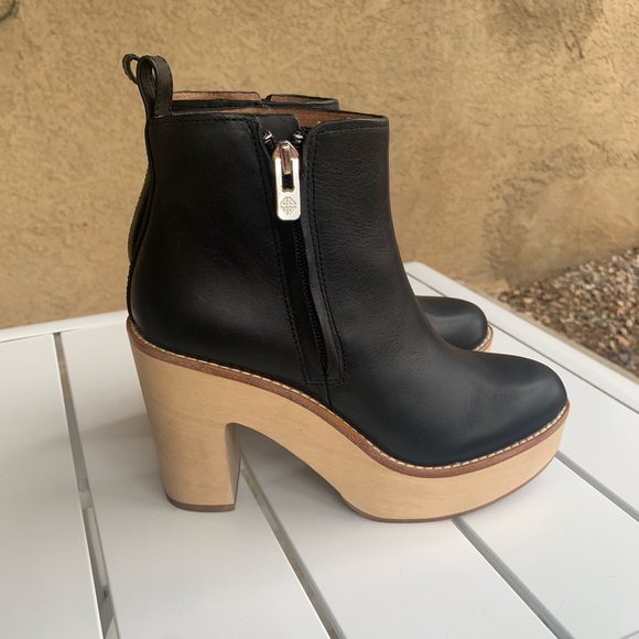 Antonio Melani black leather wood clog boots size 5.5 M - Picture 1 of 16